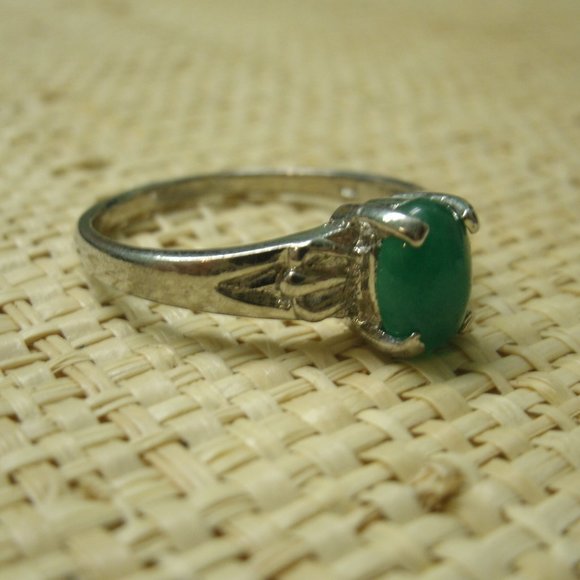 Sterling Silver Plated Green Agate Ring Scallop Design - Picture 2 of 8